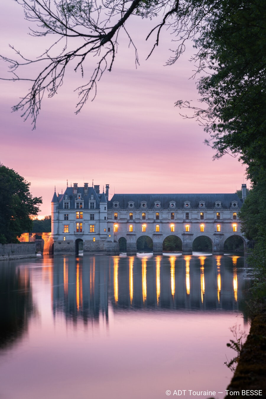 21_chateau-de-chenonceau-de-nuit_tom-besse_2032-12-31_medium-min
