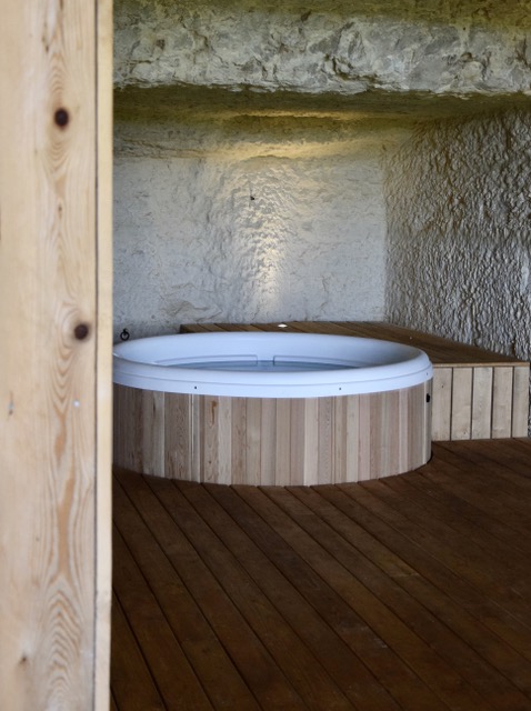 jacuzzi