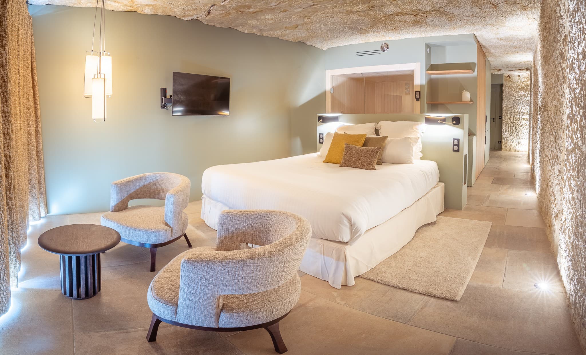 Suite 4 (rideaux fermes).min